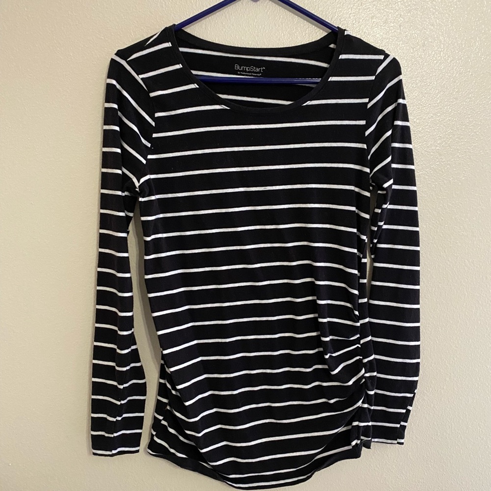 Long sleeve maternity shirt